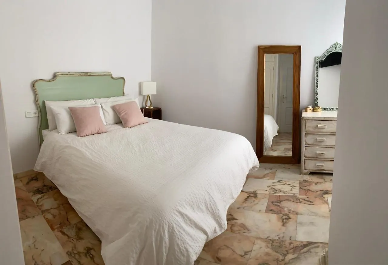 Apartamento A 150 Metros Casco Antiguo 0*, Cordoba